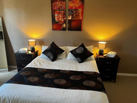 Cowell Townhouse Apartments - Holiday Adelaide 2