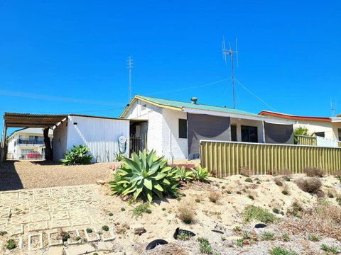 Crab Claw Cottage - Holiday Adelaide 0