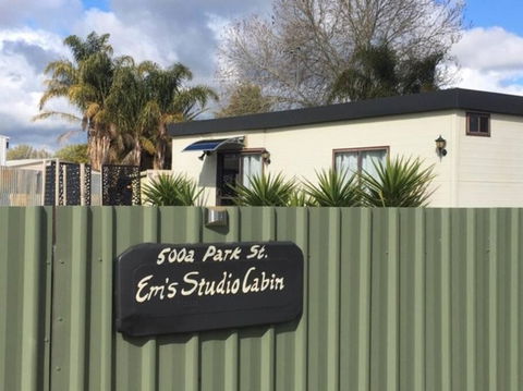 Cute Private Studio Flat With AIRCON! - Holiday Adelaide 1