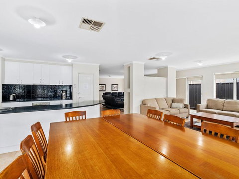 D3 Ski Ranch - Holiday Adelaide 4