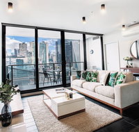 27 Docklands2BD2BTH SkyBusFree tramTrainStation - Holiday Adelaide