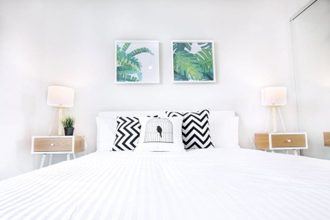 27, Docklands@2BD2BTH, SkyBus&Free Tram&TrainStation - Holiday Adelaide 1
