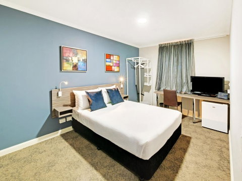 28 Hotel - Holiday Adelaide 3