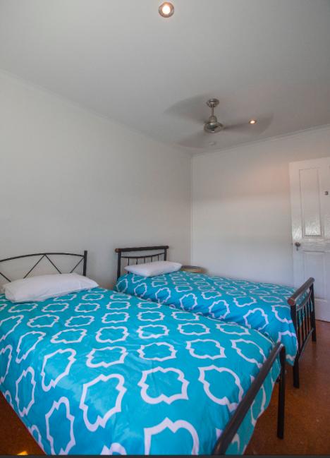 3 Bedroom Apartment // Spence St - Holiday Adelaide 3
