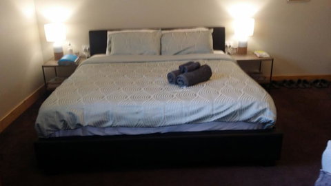 3 Hills At The Good Place - Holiday Adelaide 0