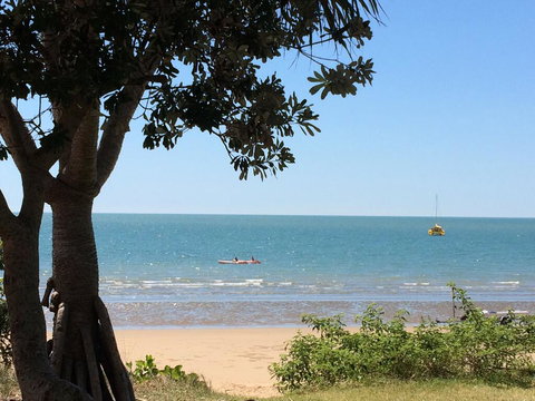 3 Sea/Fraser Island View Deckings, Beachfront, Marina - Holiday Adelaide 1