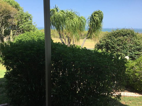 3 Sea/Fraser Island View Deckings, Beachfront, Marina - Holiday Adelaide 2