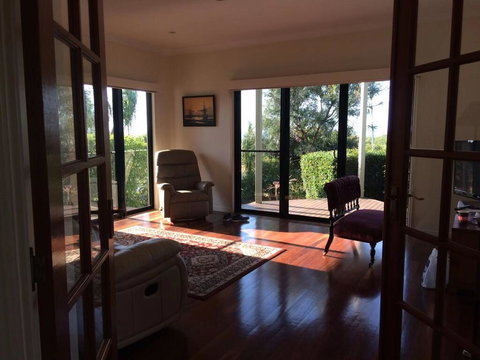 3 Sea/Fraser Island View Deckings, Beachfront, Marina - Holiday Adelaide 0