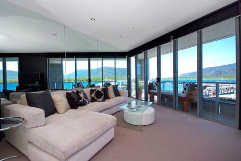 301 Harbour Lights - Holiday Adelaide 0