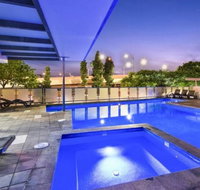 3br Stylish Apt CBD River  City Views SpaSaunaPoolNetflix - Holiday Adelaide