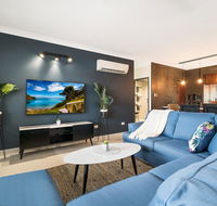 4 BEDROOM GARDENS ESCAPE - CHAMPAGNE STAYS Darwin - Holiday Adelaide