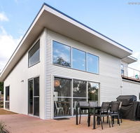 4 king or 8 single beds WiFi Netflix pet friendly - Holiday Adelaide