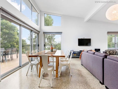 4 King Or 8 Single Beds WiFi, Netflix, Pet Friendly - Holiday Adelaide 3
