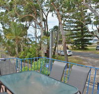 5 'Ocean Breeze' Shoal Bay Avenue - Fabulous location opposite Shoal Bay beach - Holiday Adelaide