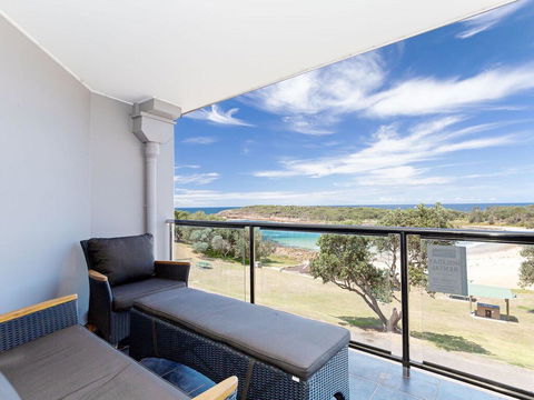 5 'The Outlook', 4 Ocean Parade - Overlooking Boat Harbour Beach And Ducted Air Conditioning - Holiday Adelaide 0