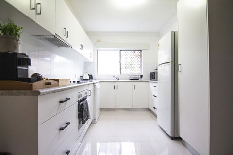 66 Martyn Street - Holiday Adelaide 1