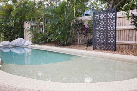 7 McNamara - Wongaling Beach - Holiday Adelaide 0