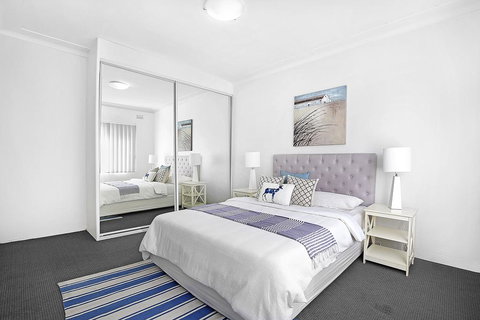 7 South Pacific Apartments - Holiday Adelaide 0