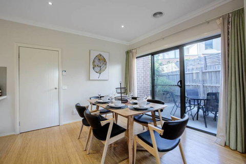 70, Greenbell Doncaster@4Bd3Bth, WestField, Freecarpa - Holiday Adelaide 2