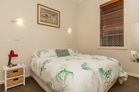94Best Apartments - Holiday Adelaide 1