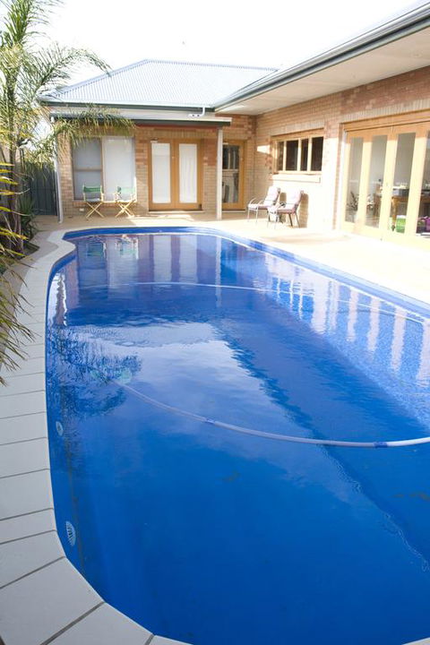94Best Apartments - Holiday Adelaide 3