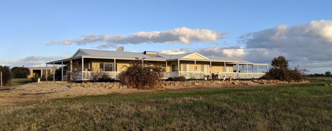 A Better Life Animal Sanctuary FarmStay - Private Two-Bedrooms, Lounge Room & Bathroom & Toilet, Shared Kitchen - Holiday Adelaide 0