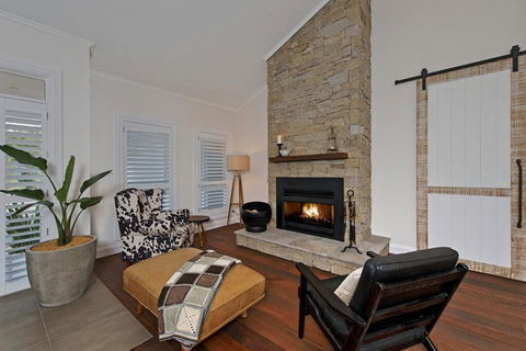 A Home Like Few Others - Holiday Adelaide 2