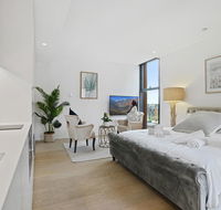 A Luxury home hidden in the Urban oasis - Holiday Adelaide