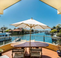 A Mariners Place - BEST location in town - Holiday Adelaide