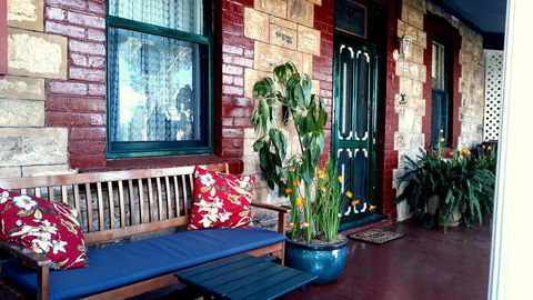 A Miner's Rest - Holiday Adelaide 1