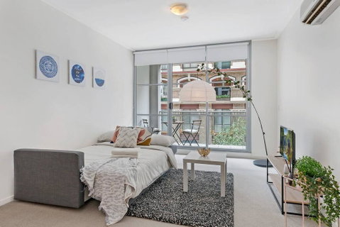 A Modern & Stylish Studio Near Darling Harbour - Holiday Adelaide 3