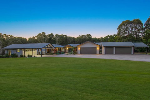 A PERFECT STAY - Lennox Unique Coastal Retreat - Holiday Adelaide 2