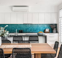 A PERFECT STAY - Shore Beats Work - Holiday Adelaide