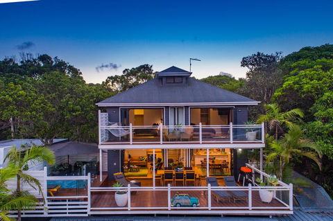 A PERFECT STAY - The Palms At Byron - Views Over Wategos Beach - Holiday Adelaide 1