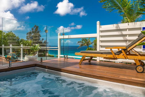 A PERFECT STAY - The Palms At Byron - Views Over Wategos Beach - Holiday Adelaide 2