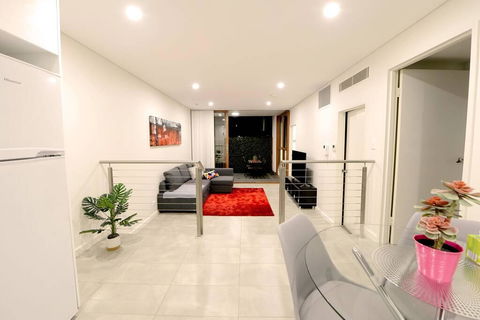 A1 - Private Gateway @ Chippendale Green Free P AirCon - Holiday Adelaide 3