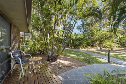 Aanuka Tropical Spa Bure - Holiday Adelaide 1