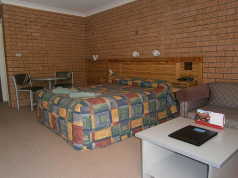 Aaron Inn Motel - Holiday Adelaide 3