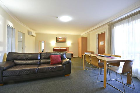Abel Tasman Motor Inn - Holiday Adelaide 3
