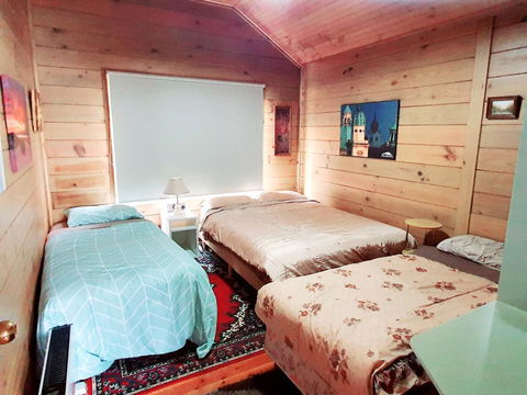 Abelia Cottages SPA LAKESIDE COTTAGE NO 1 - Holiday Adelaide 1