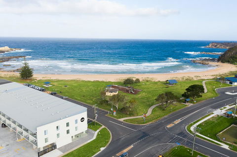 Abode Malua Bay - Holiday Adelaide 0