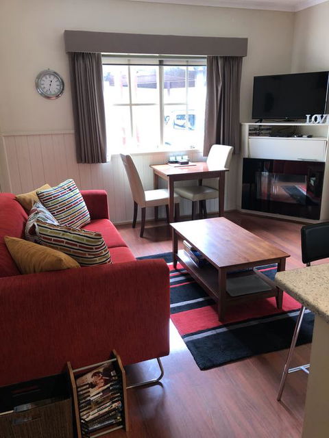 About Time Retreats- Studio Three - Holiday Adelaide 3