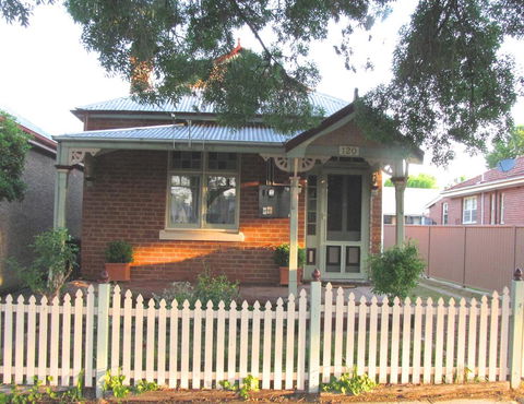 Acacia Cottage On Peel, Bathurst - Holiday Adelaide 0