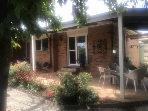 Acacia House - Central Healesville - Yarra Valley - Holiday Adelaide 3
