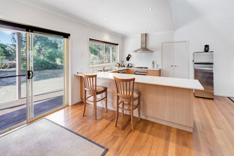Acacia Lakehouse - The Lake At Your Doorstep - Holiday Adelaide 3