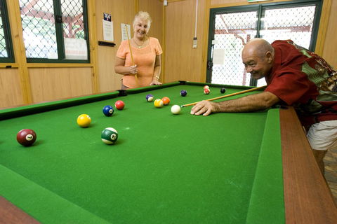 Acclaim Kingsway Tourist Park - Holiday Adelaide 1