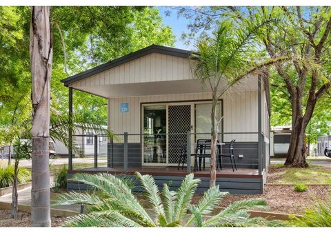 Discovery Parks - Lake Hume, Victoria - Holiday Adelaide 3