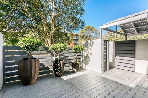 DY008 - 3 Bedroom Townhouse - Dee Why - Holiday Adelaide 3