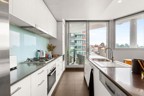 Elegant 1-Bed By Riverside Park & Amenities - Holiday Adelaide 2