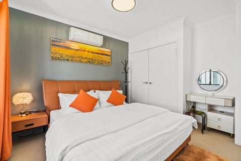 Equitice Autumn Moonlight Villa - Holiday Adelaide 4